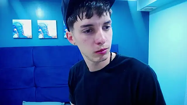 Jheampiiero online show from September 19, 2025, 1:23 pm