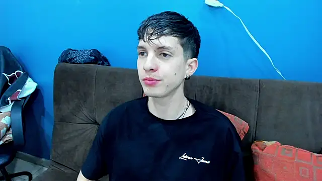 Jheampiiero online show from December 3, 2025, 12:47 pm