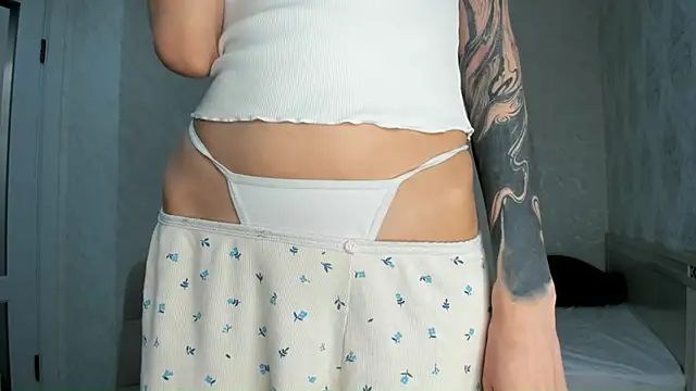 Amy Loveme online show from October 4, 2025, 3:37 am