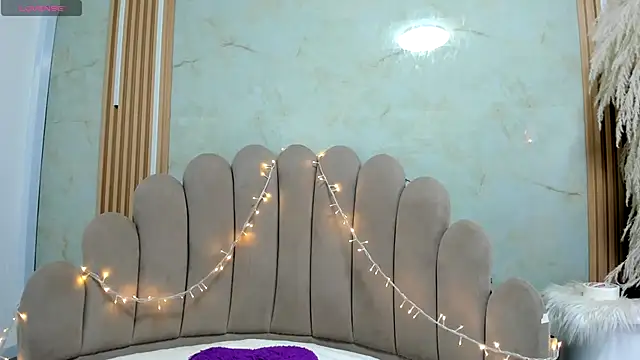 lanarios online show from November 5, 2025, 5:51 am