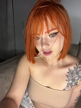 Alysson LS online show from November 21, 2025, 2:32 am