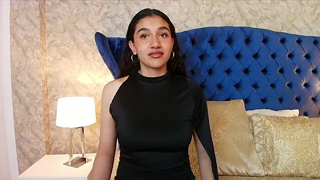 Snapshot of ValentiinaCruz chatting on December 19, 2025, 10:17 pm ValentiinaCruz online show from December 19, 2025, 10:17 pm