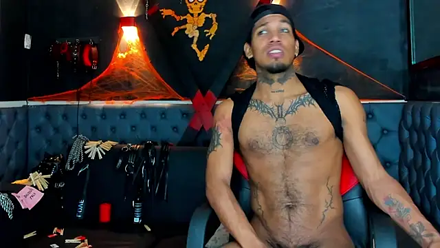 Snapshot of DIEGO_WICKED chatting on November 2, 2025, 12:07 pm DIEGO WICKED online show from November 2, 2025, 12:07 pm