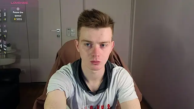 Happydeimos online show from June 22, 2026, 10:18 pm