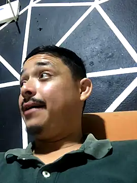 veronica and bryan online show from November 2, 2025, 12:46 am