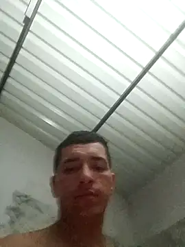 turcosexoactivo online show from October 24, 2025, 11:45 pm