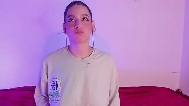 Snapshot of Megan_Luxe chatting on March 4, 2026, 8:09 am Megan Luxe online show from March 4, 2026, 8:09 am