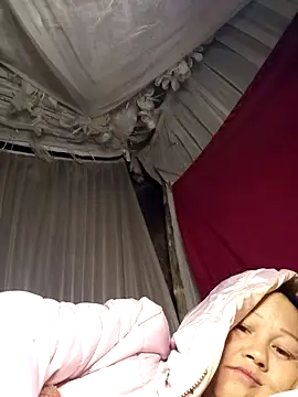 MaiHoa69 online show from November 17, 2025, 7:52 pm