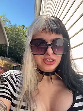 Snapshot of Paige_Turner chatting on October 6, 2025, 6:16 pm Paige Turner online show from October 6, 2025, 6:16 pm