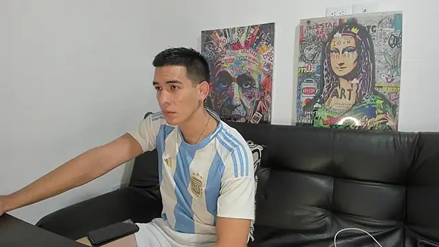 Snapshot of Mike3Xxx chatting on September 21, 2025, 10:55 pm Mike3Xxx online show from September 21, 2025, 10:55 pm