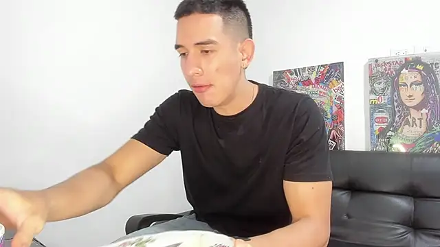 Snapshot of Mike3Xxx chatting on September 30, 2025, 4:28 am Mike3Xxx online show from September 30, 2025, 4:28 am