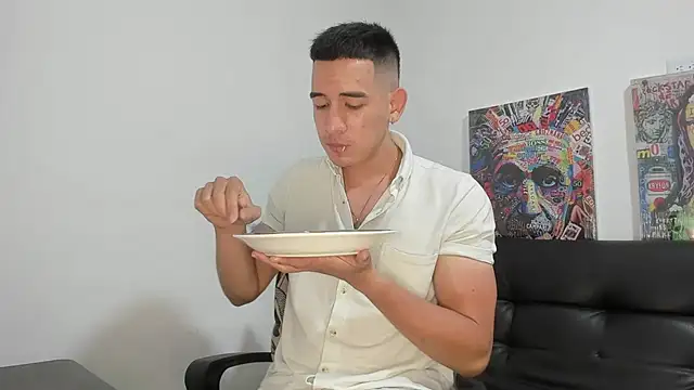 Snapshot of Mike3Xxx chatting on October 10, 2025, 1:59 am Mike3Xxx online show from October 10, 2025, 1:59 am