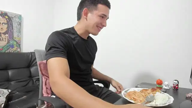 Snapshot of Mike3Xxx chatting on October 28, 2025, 1:42 am Mike3Xxx online show from October 28, 2025, 1:42 am