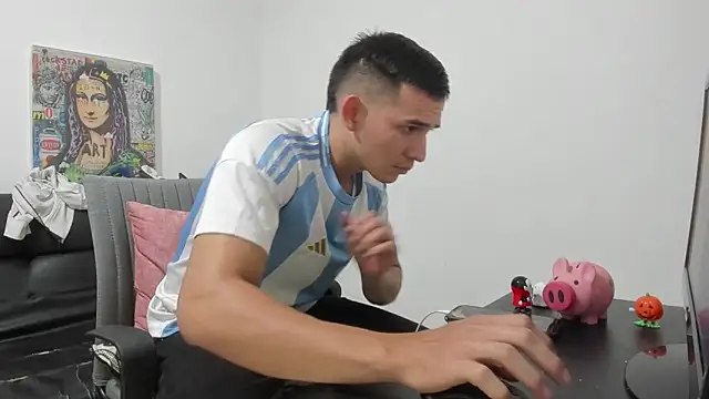 Snapshot of Mike3Xxx chatting on November 2, 2025, 3:42 am Mike3Xxx online show from November 2, 2025, 3:42 am