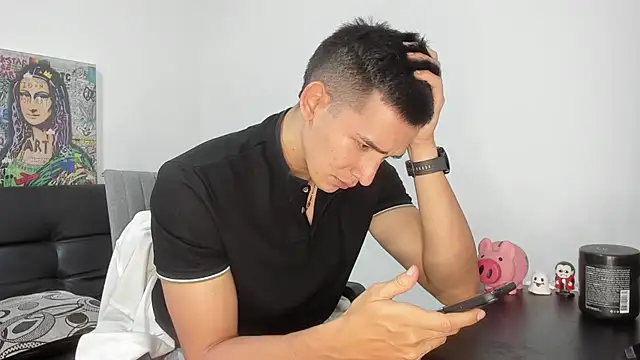 Snapshot of Mike3Xxx chatting on November 8, 2025, 8:25 am Mike3Xxx online show from November 8, 2025, 8:25 am