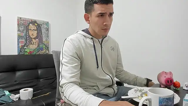 Snapshot of Mike3Xxx chatting on November 11, 2025, 2:11 am Mike3Xxx online show from November 11, 2025, 2:11 am