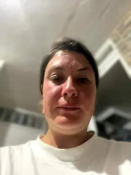 Abby-LS online show from November 30, 2025, 1:20 am