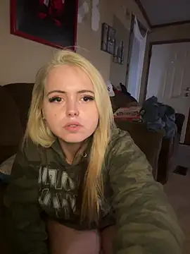 JuicyExxxperience online show from February 7, 2026, 1:48 pm