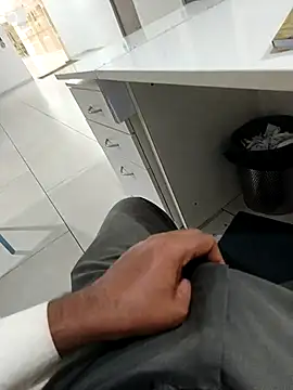 hotboy43339 online show from March 8, 2026, 8:45 pm