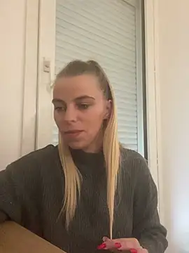 BrumeLove online show from April 14, 2026, 8:42 am