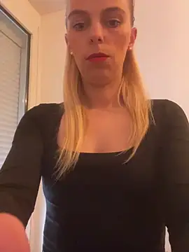 BrumeLove online show from April 15, 2026, 10:33 am