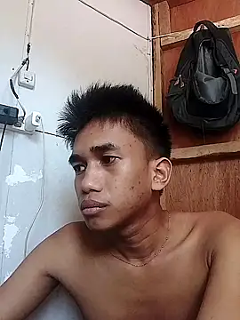 Snapshot of charlie0728 chatting on October 5, 2025, 12:09 am charlie0728 online show from October 5, 2025, 12:09 am