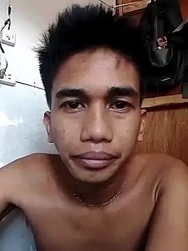 Snapshot of charlie0728 chatting on October 5, 2025, 10:51 pm charlie0728 online show from October 5, 2025, 10:51 pm