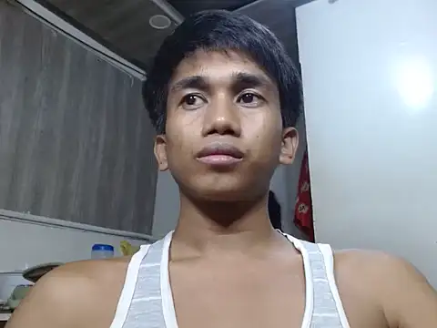 charlie0728 online show from July 9, 2026, 4:44 pm