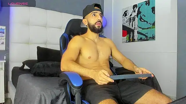 Yiyo10  online show from February 22, 2026, 5:19 am