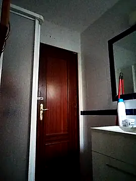 Fran-solo online show from May 25, 2026, 5:46 am