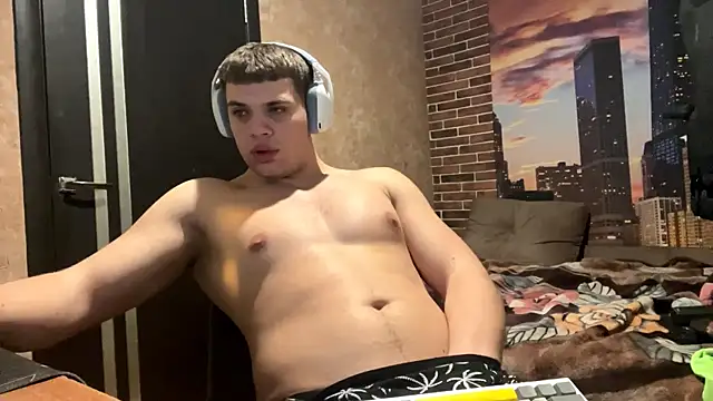 MusclePhantom online show from February 25, 2026, 10:08 pm