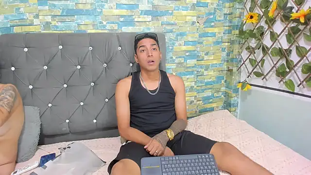 partdemonlatin666 online show from September 14, 2025, 7:35 pm