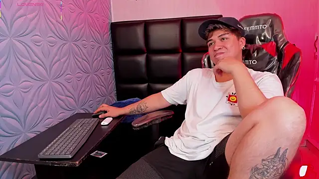 juanmechanic  online show from March 18, 2026, 2:31 pm