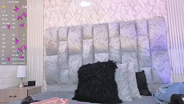 railey rosse  online show from October 4, 2025, 7:56 pm