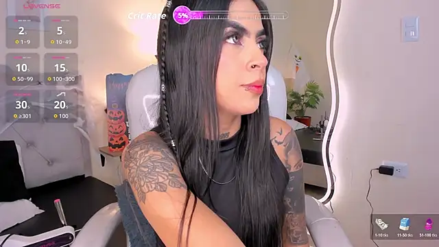 Snapshot of HannaColleman chatting on October 28, 2025, 8:22 pm HannaColleman online show from October 28, 2025, 8:22 pm