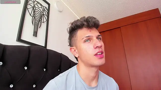 kevin ahss online show from November 28, 2025, 4:09 pm