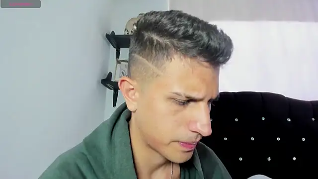 kevin ahss online show from April 15, 2026, 8:42 pm