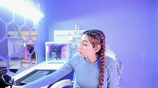 Snapshot of Nezuko_16 chatting on October 12, 2025, 3:38 am Nezuko 16 online show from October 12, 2025, 3:38 am