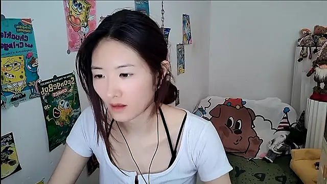 Snapshot of Moonlight-23 chatting on September 27, 2025, 6:51 am Moonlight-23 online show from September 27, 2025, 6:51 am