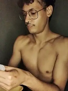 Mago666  online show from November 15, 2025, 3:59 am