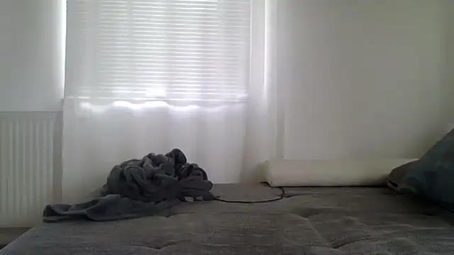 Snapshot of XLBarehengst chatting on September 12, 2025, 9:09 am XLBarehengst online show from September 12, 2025, 9:09 am