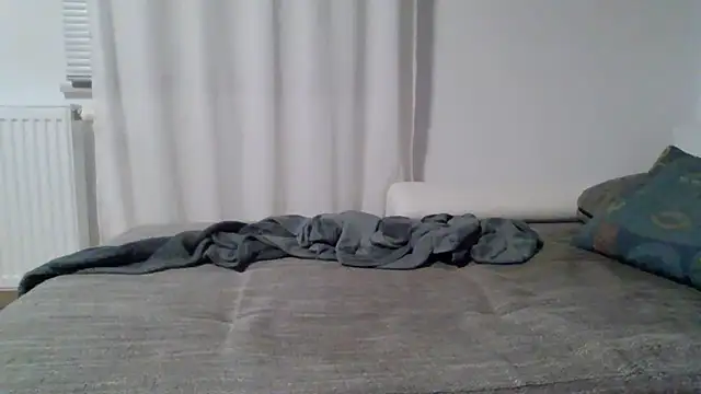 Snapshot of XLBarehengst chatting on September 18, 2025, 7:49 pm XLBarehengst online show from September 18, 2025, 7:49 pm