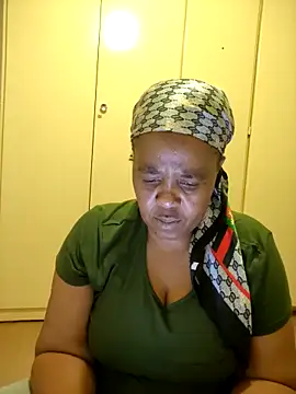 Snapshot of Ebonyboobsmilk chatting on October 9, 2025, 4:27 pm Ebonyboobsmilk online show from October 9, 2025, 4:27 pm