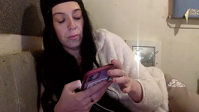 Bellababexox online show from January 6, 2026, 11:29 pm