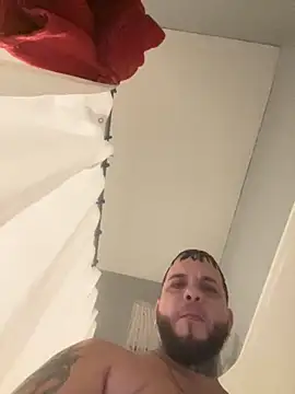 Snapshot of LuisBellaco chatting on September 23, 2025, 4:15 am LuisBellaco online show from September 23, 2025, 4:15 am