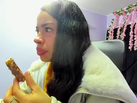 Snapshot of Nanis_James chatting on February 18, 2026, 2:29 am Nanis James online show from February 18, 2026, 2:29 am