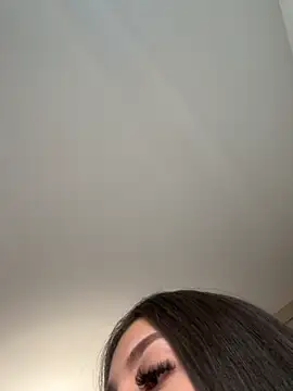 Mavii  online show from October 11, 2025, 3:54 pm