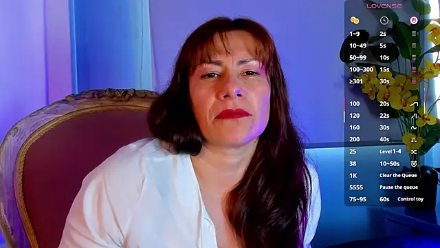 Snapshot of AmaraMoon_ chatting on September 15, 2025, 9:26 pm AmaraMoon online show from September 15, 2025, 9:26 pm