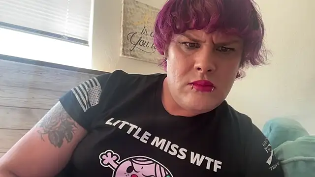 Snapshot of Julietserenity chatting on October 17, 2025, 8:00 pm Julietserenity online show from October 17, 2025, 8:00 pm