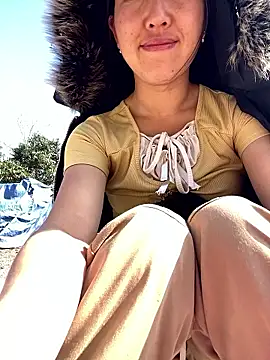 Huong-Ly online show from January 12, 2026, 4:07 am